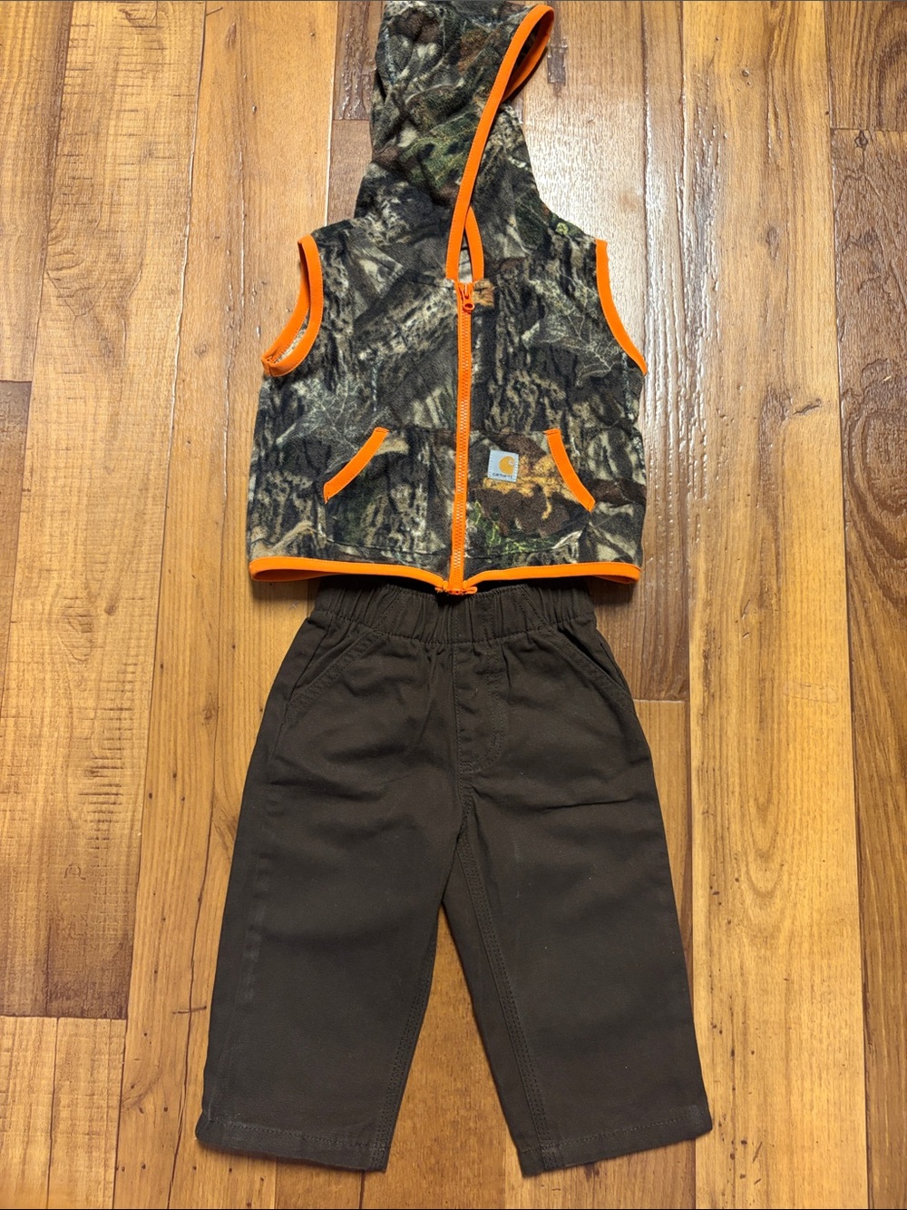 Carhartt Camouflage Hooded Vest With Matching Pants Size 9 Months EUC
